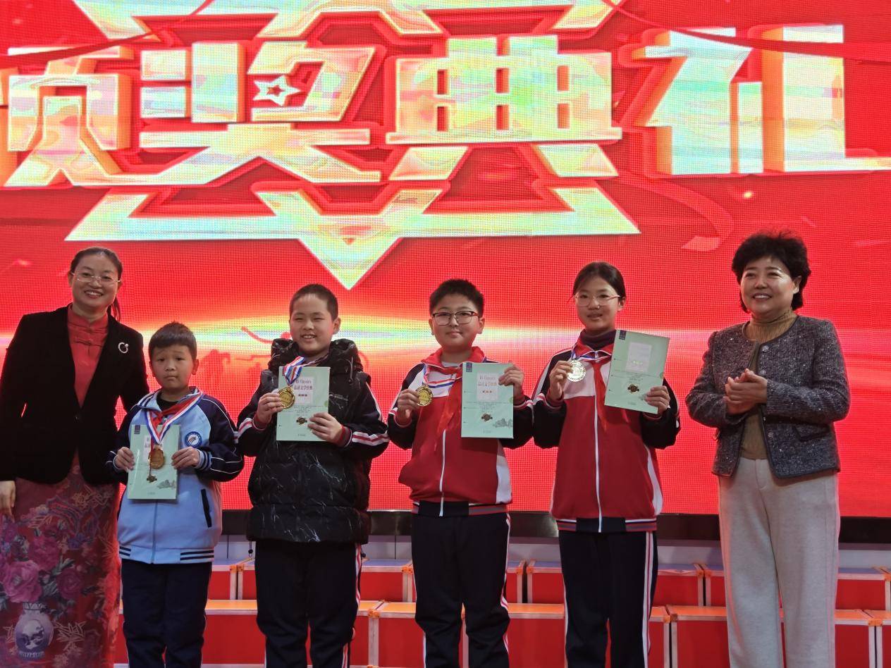 初冬竞词韵 华龙育英华 —— 濮阳市华龙区第一届小学英语词汇